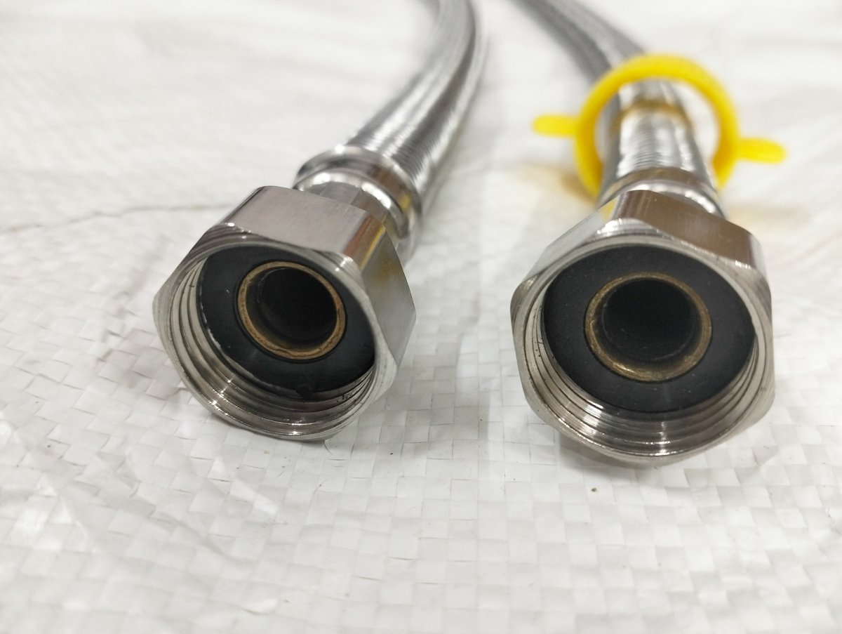 SS Connection Pipe | 304 Grade Stainless Steel Connection Pipe | Silver | Hose Pipe Suitable for Hot & Cold Mixer Faucets For Basins and Sinks, Geysers, and Flush Tanks | 18 Inches